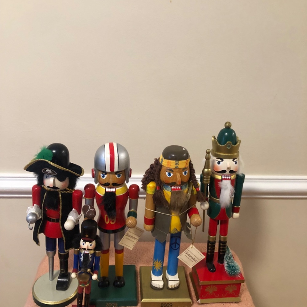 Nutcracker - Picture 2 of 6